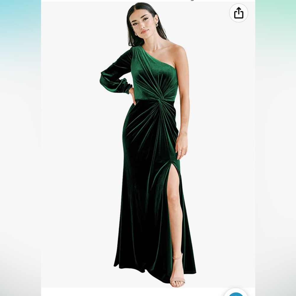 PLUS👗PERFECT for Prom and formals -  size 18- velvet one shoulder formal